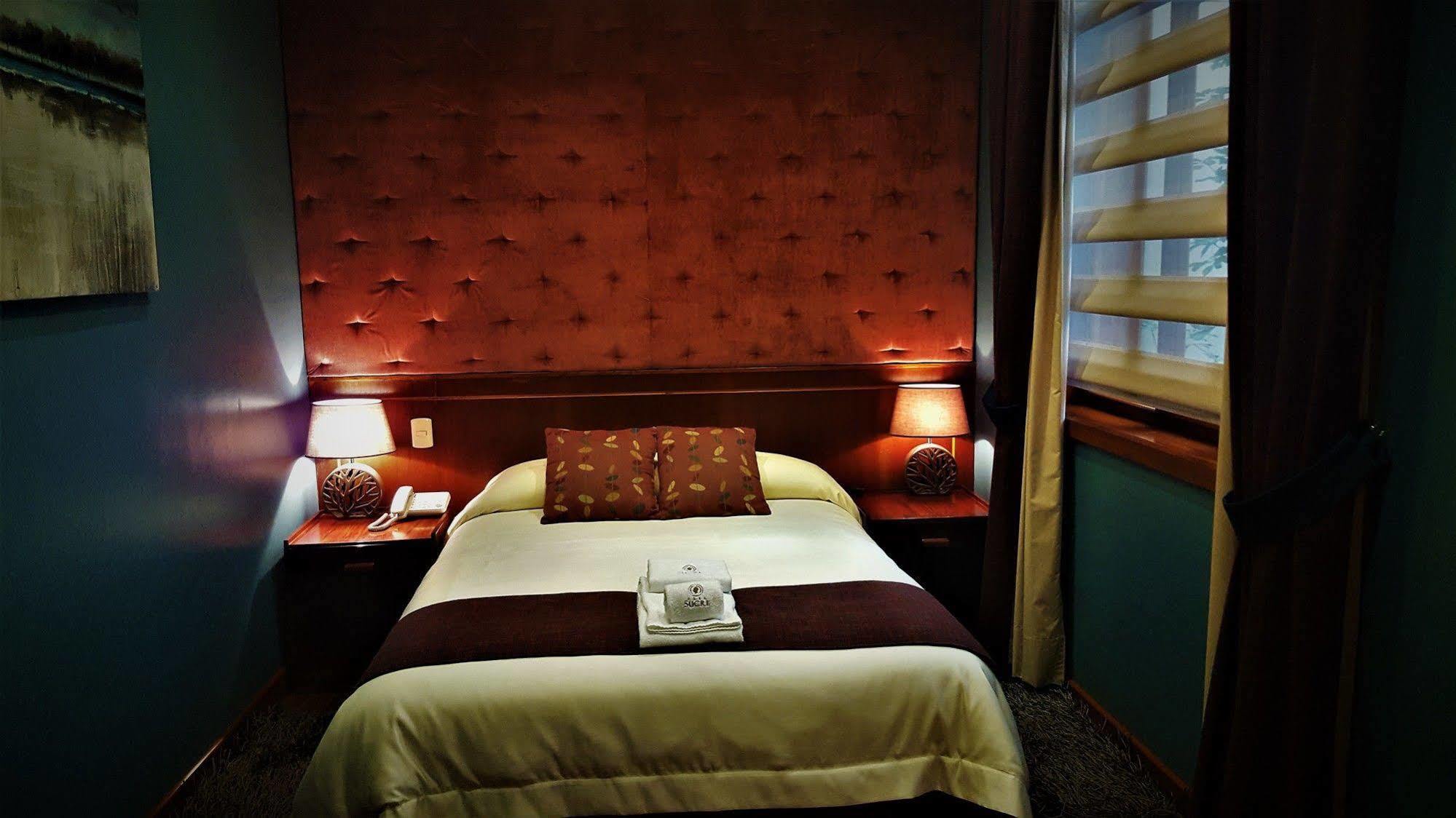 Pepe'S House Cuenca I Hotel & Boutique Hostel Exterior photo